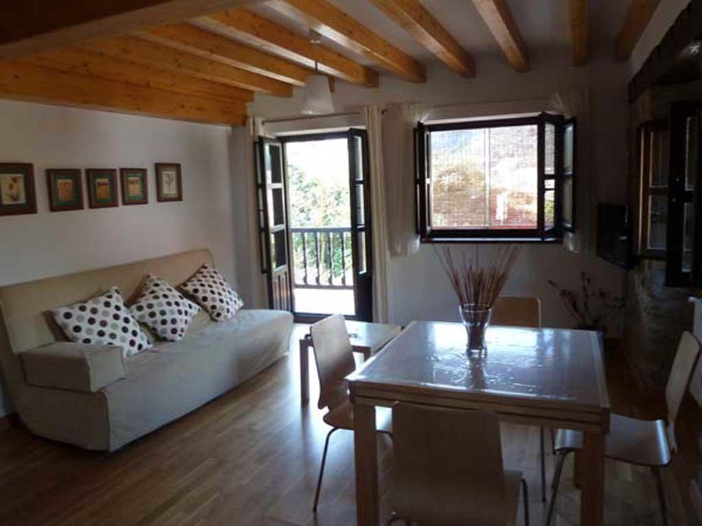 Apartamentos Casa De La Abuela Потес Экстерьер фото